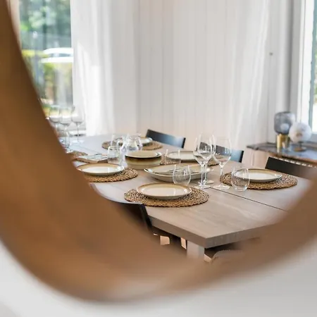 Villa Maria Aan Zee Met Prive Parking 8p Nieuwpoort
